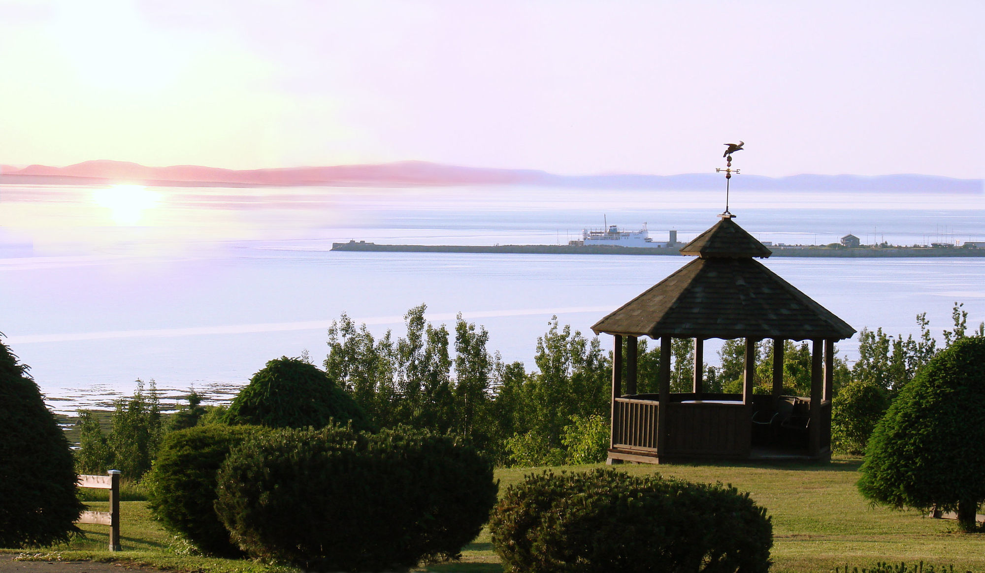 Motel Au Fleuve D'Argent Rivière-du-Loup Buitenkant foto