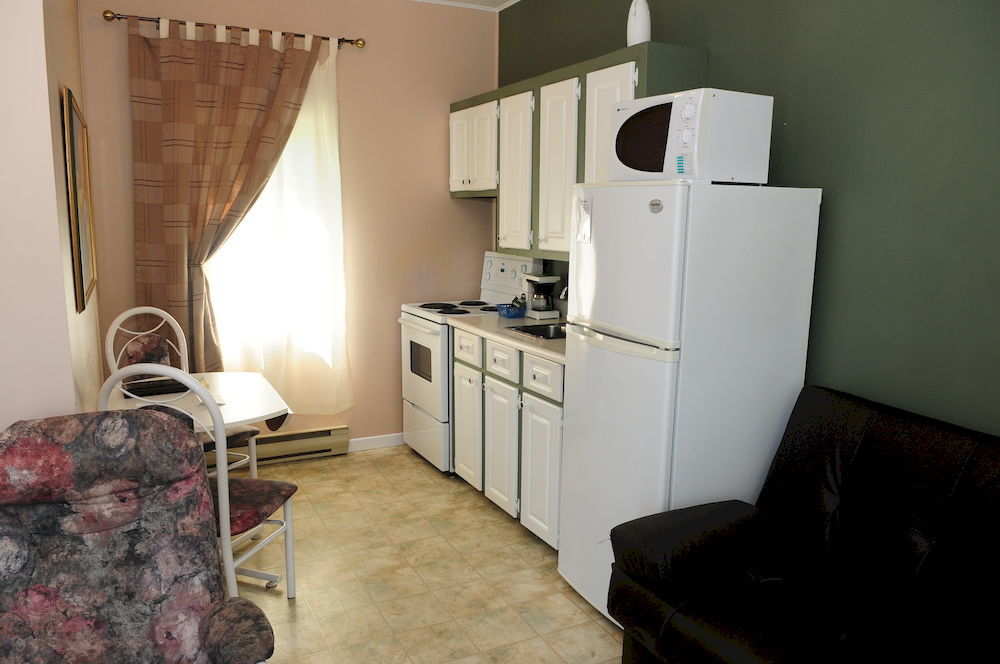 Motel Au Fleuve D'Argent Rivière-du-Loup Buitenkant foto