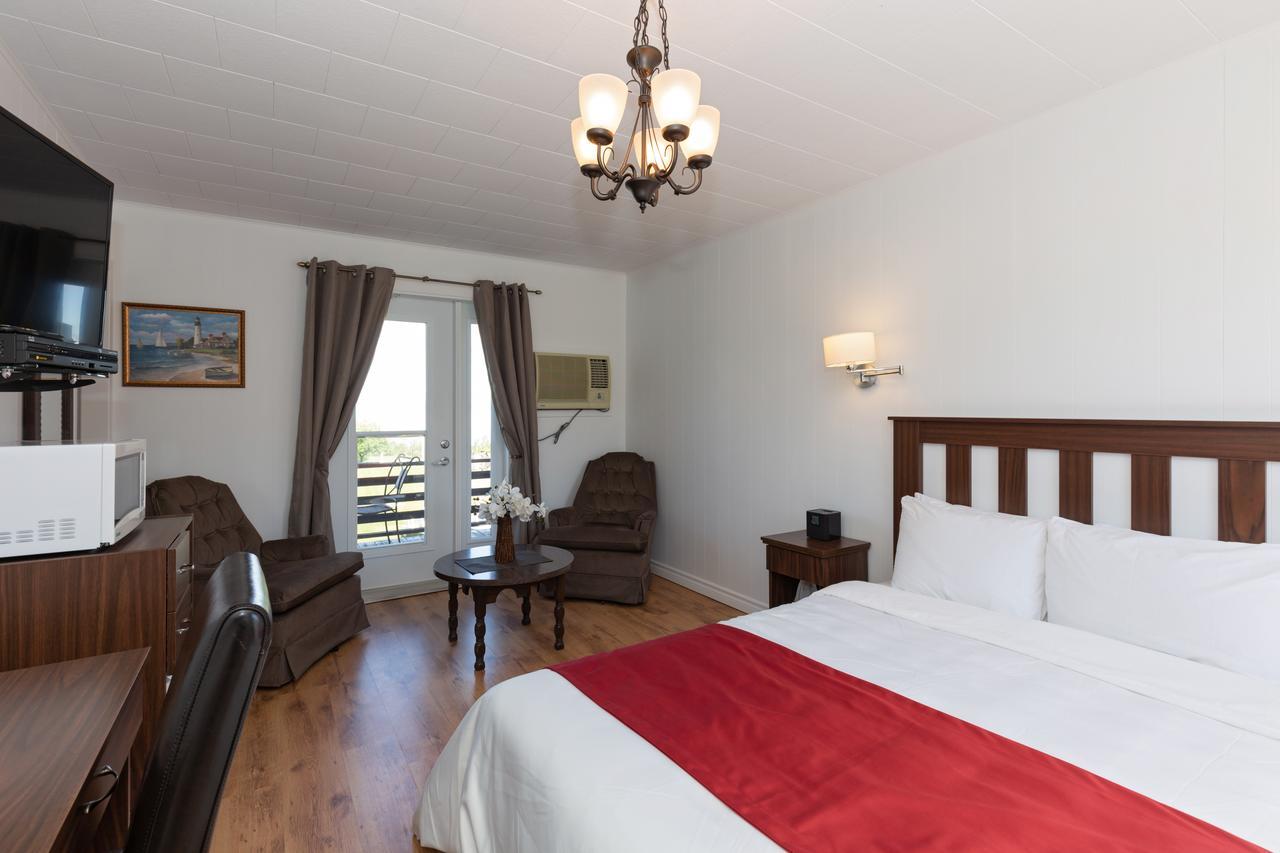 Motel Au Fleuve D'Argent Rivière-du-Loup Buitenkant foto