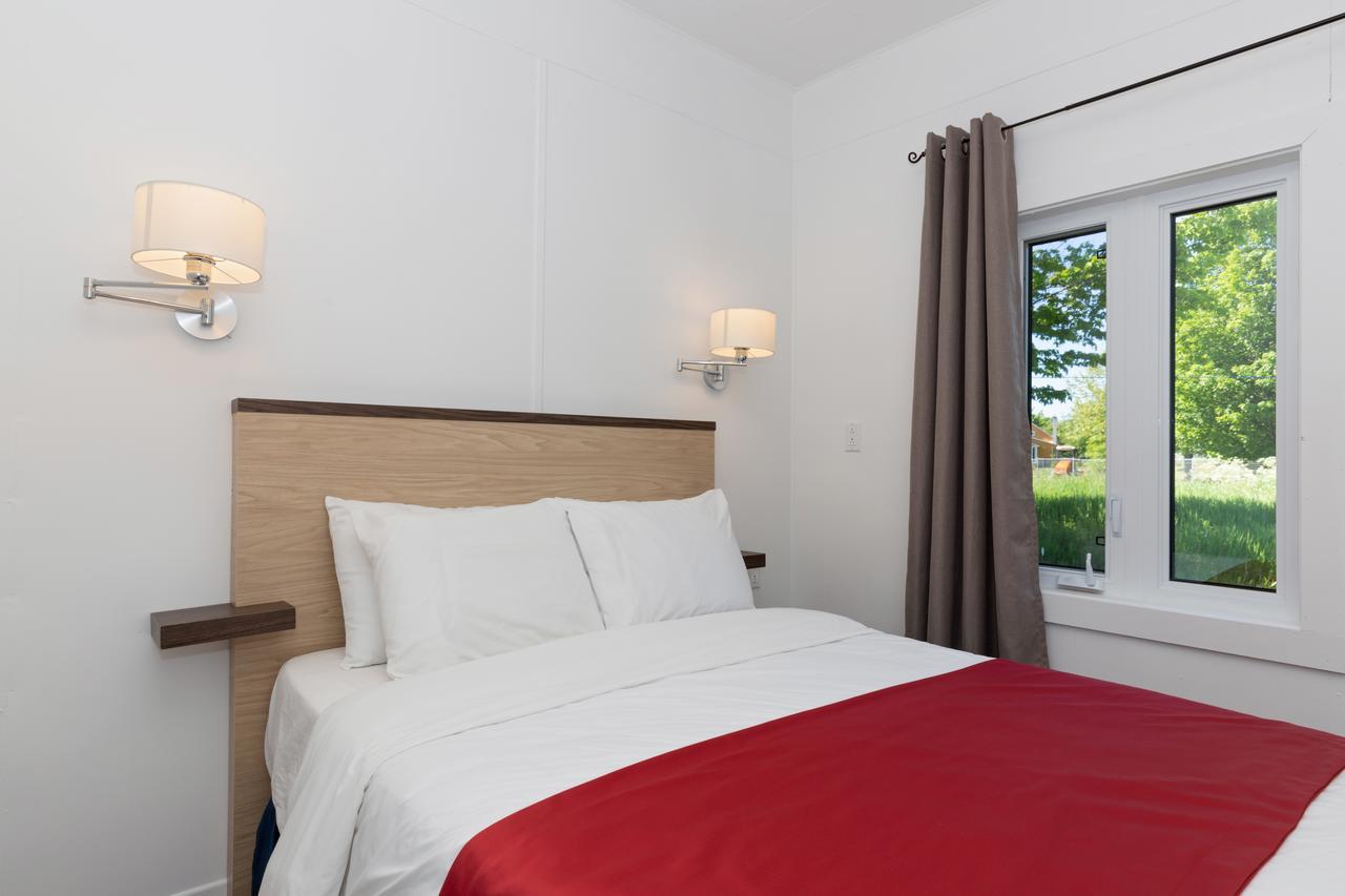 Motel Au Fleuve D'Argent Rivière-du-Loup Buitenkant foto